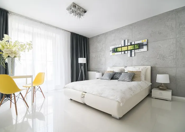 Apartman Art Market Square