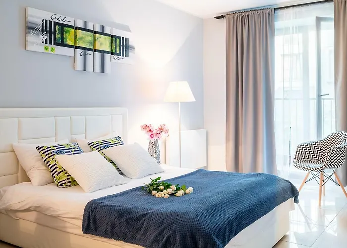 Apartman Art Market Square