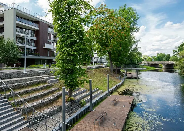 Art Market Square Apartman *