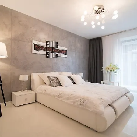 شقة Art Market Square