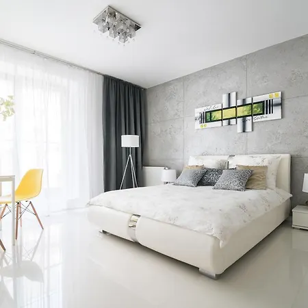Apartman Art Market Square